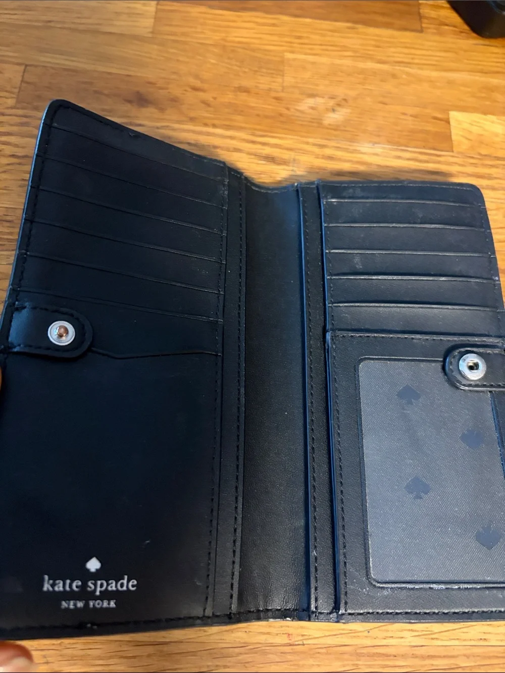 kate spade White and Light Gray Saffiano Zip Long Wallet GUC